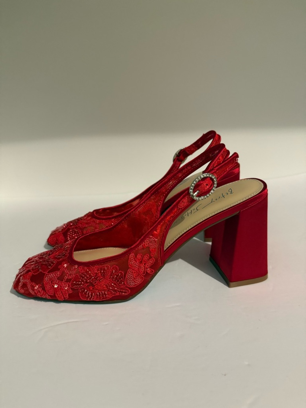 Betsey Johnson Red Embroidered Slingback Block Heel - Picture 2 of 11